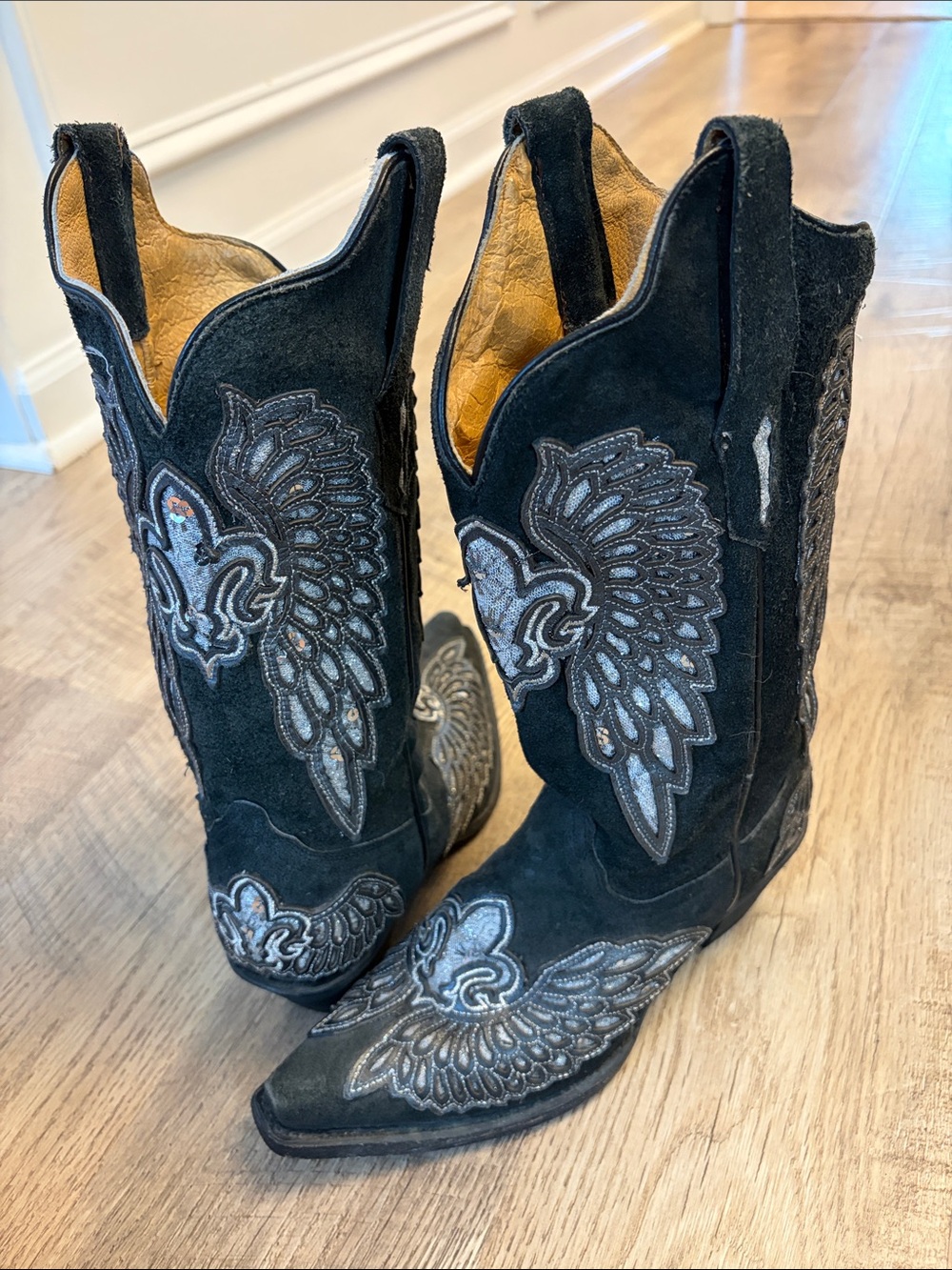 Black Corral Embroidered Winged Cowboy Boots 7